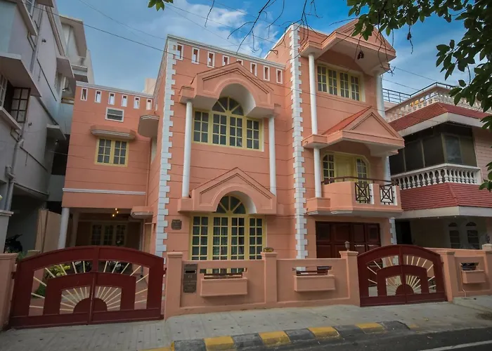 Homeslice Nazaara, Homestay In Btm
